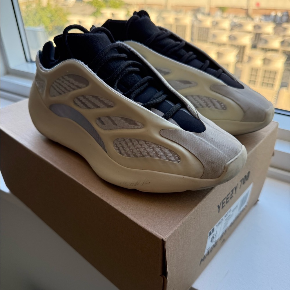 Yeezy 700 V3 Azael